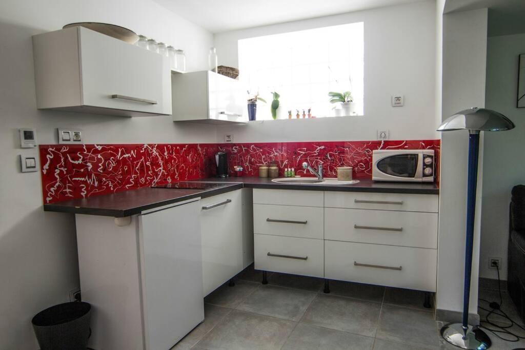 Appartement Avec Jardin Interieur 4 Pers Centre Ville Nemours Buitenkant foto